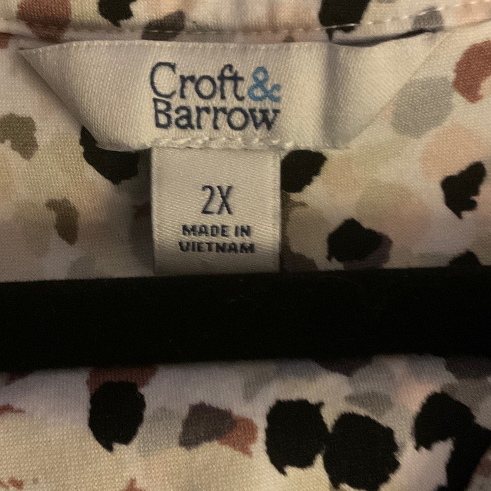 Croft & Barrow Patterned 4 Button-Up Top. P2P 27-33” Length 29” SIZE 2X NWOT - Picture 3 of 5